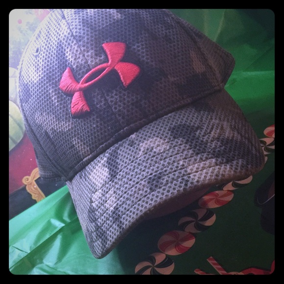 under armour black camo hat